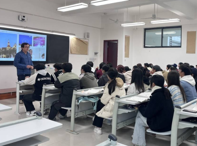 载体和资源的建造与开放为中小学科普和