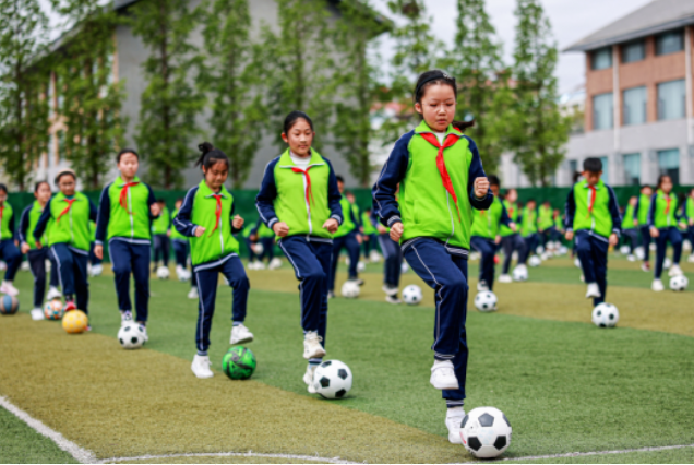 助力学生养成安稳自主的训练深入执行立