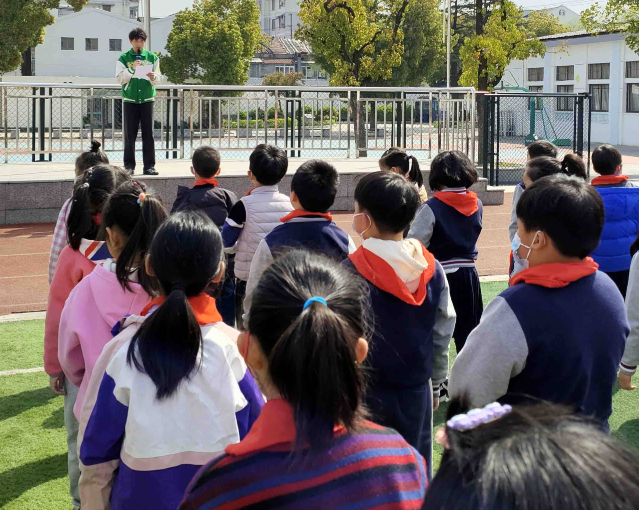 生长渠道推进教师从技能使用者向数字教